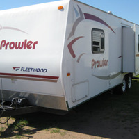 2006 Fleetwood Prowler, 1