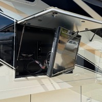 2011 Tiffin Zephyr 45QBZ, 9