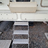 1995 Bigfoot camper 9.11 3000, 7