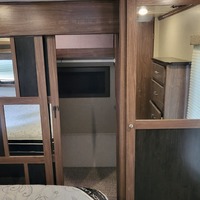 2016 Hartland Oakmont 375QB Quad Bunkhouse, 13