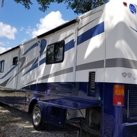 2001 Is holiday Rambler Endeavor 40PBD, 1