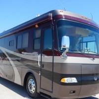 2003 Monaco Windsor 40PBDD RV, 1