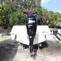 2011 Boston Whaler 220 Outrage, 4
