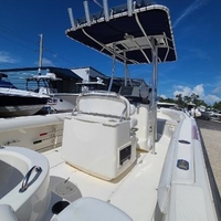 2005 Boston Whaler 210 Outrage, 5
