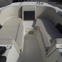2017 Boston Whaler 230 Vantage, 4