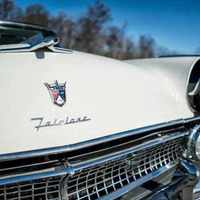 1955 Ford Crown Victoria, 2