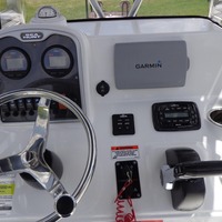 2014 Sea Hunt Triton 210, 3
