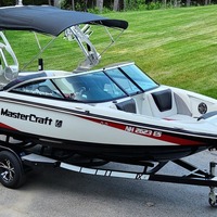 2015 MasterCraft X2 With Gen2 Surf System, 0