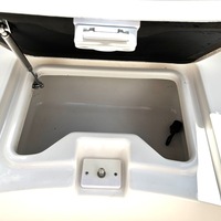2015 Robalo R247, 8