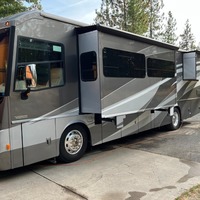 2015 Winnebago Journey 36M Diesel, 3