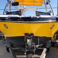 2009 Chaparral Sunesta 244 Xtreme, 1