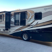 2010 Discovery 40X, 2