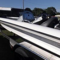 2012 Legend Boats Alpha 211 Dcx, 6