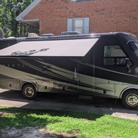 2012 Avanti 2806, 1