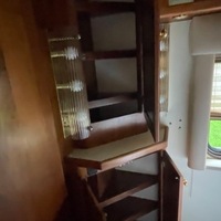 1996 Foretravel U320, 8