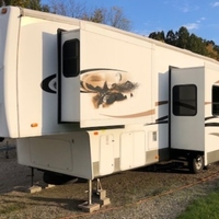 2010 Forest River Sierra 355QBQ, 0