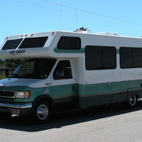 2001 Lazy Daze rear bath-- twin sofa's, 2